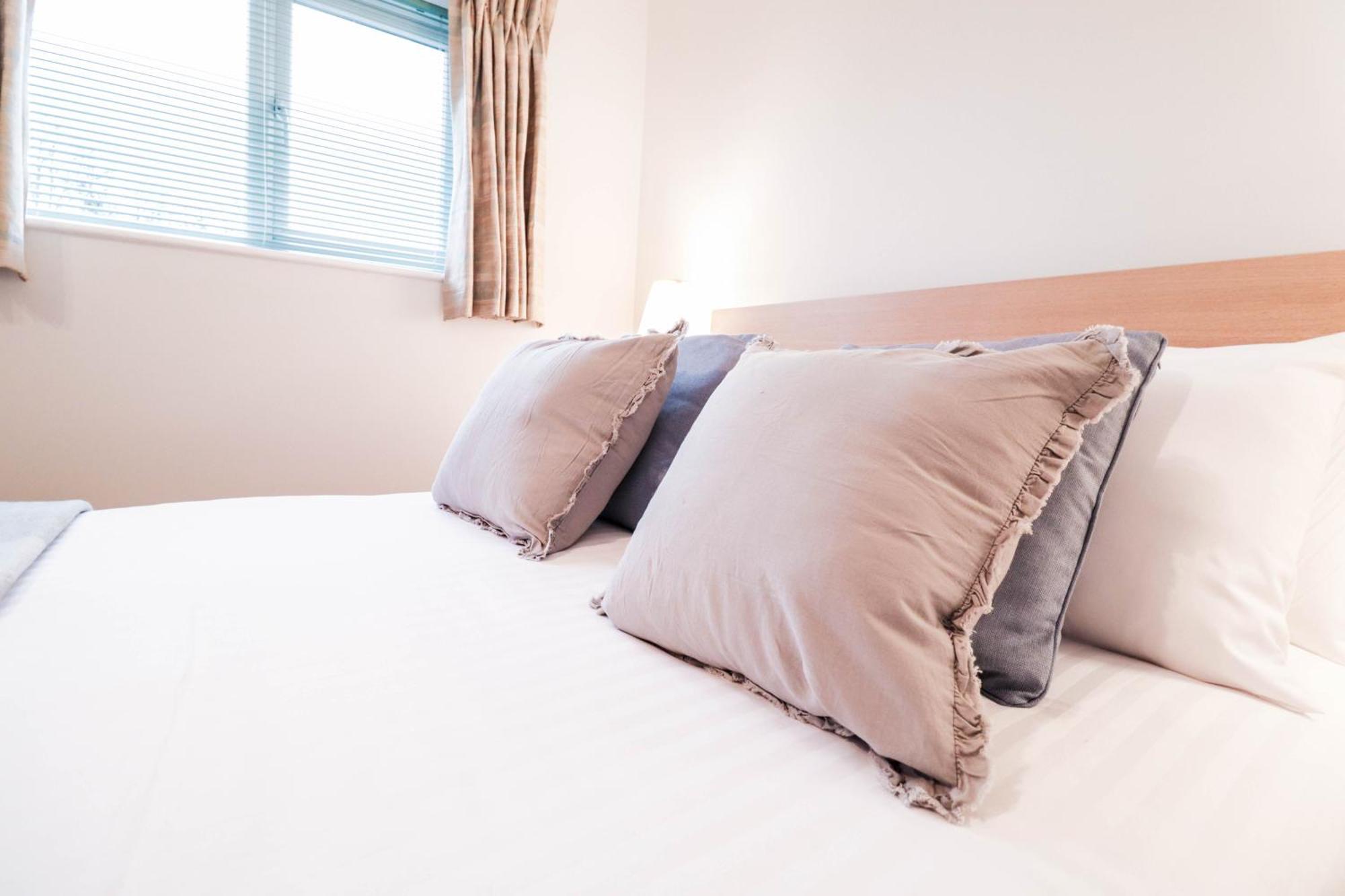 Apartment Ideal Contractor House Near Bbc - Includes Free Parking *