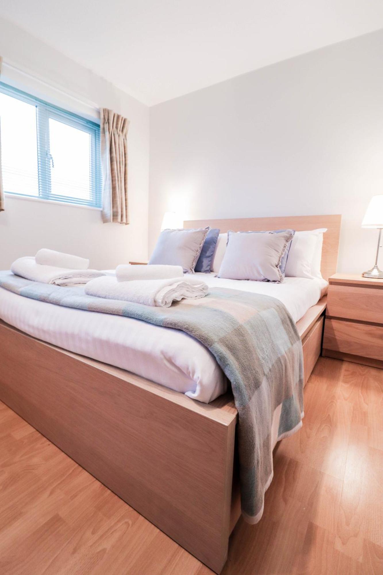 Apartment Ideal Contractor House Near Bbc - Includes Free Parking