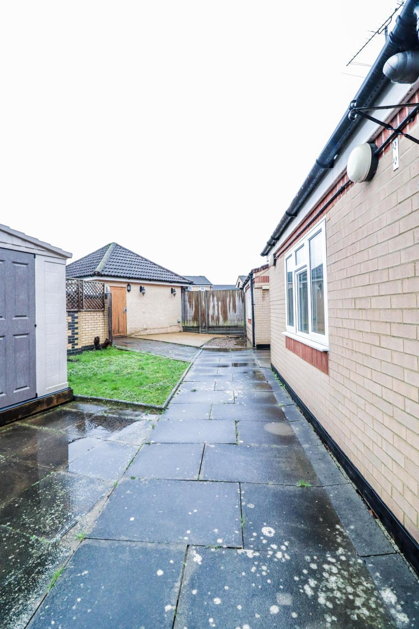 Apartment Ideal Contractor House Near Bbc - Includes Free Parking *
